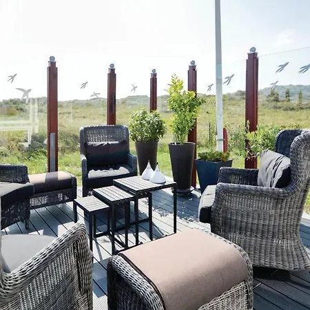 Four-bedroom Holiday In בית נופש הבידה סנדה