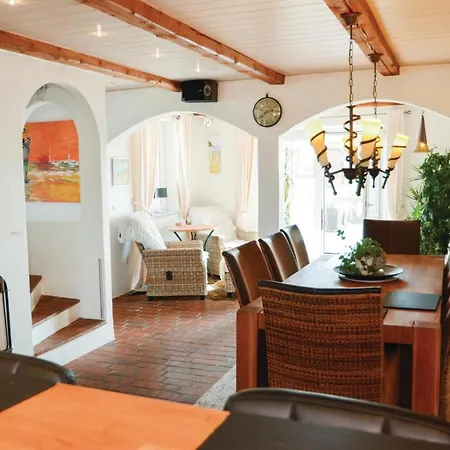 Four-bedroom Holiday In בית נופש הבידה סנדה