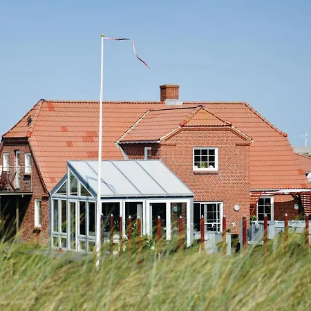 Сasa de vacaciones Four-bedroom Holiday In Hvide Sande