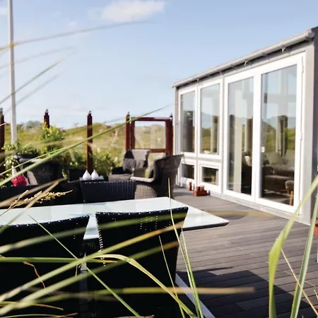 Сasa de vacaciones Four-bedroom Holiday In