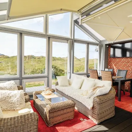 Four-bedroom Holiday In Сasa de vacaciones *