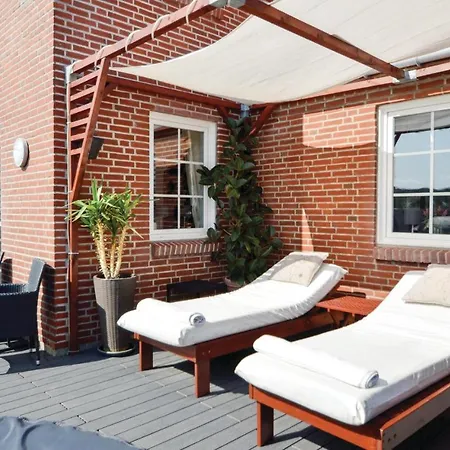 Four-bedroom Holiday In